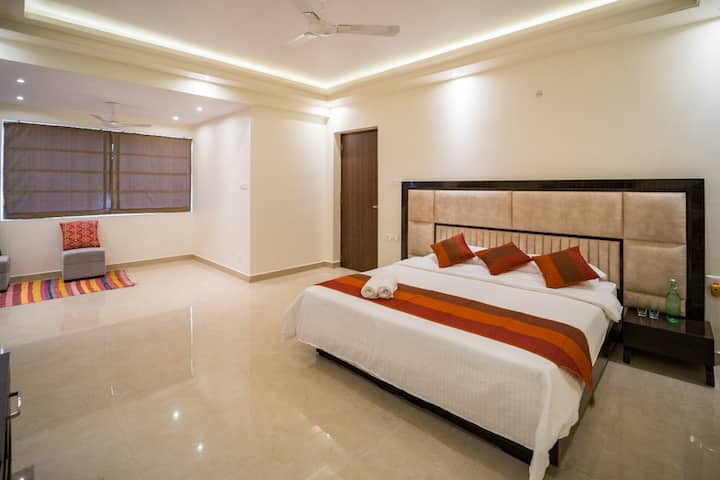 Bedroom 4 image 1
