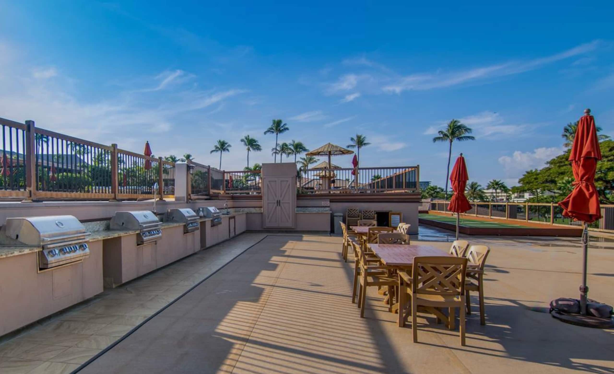 Condo in Lahaina · ★4.95 · Studio · 2 beds · 1 bath - Image 33