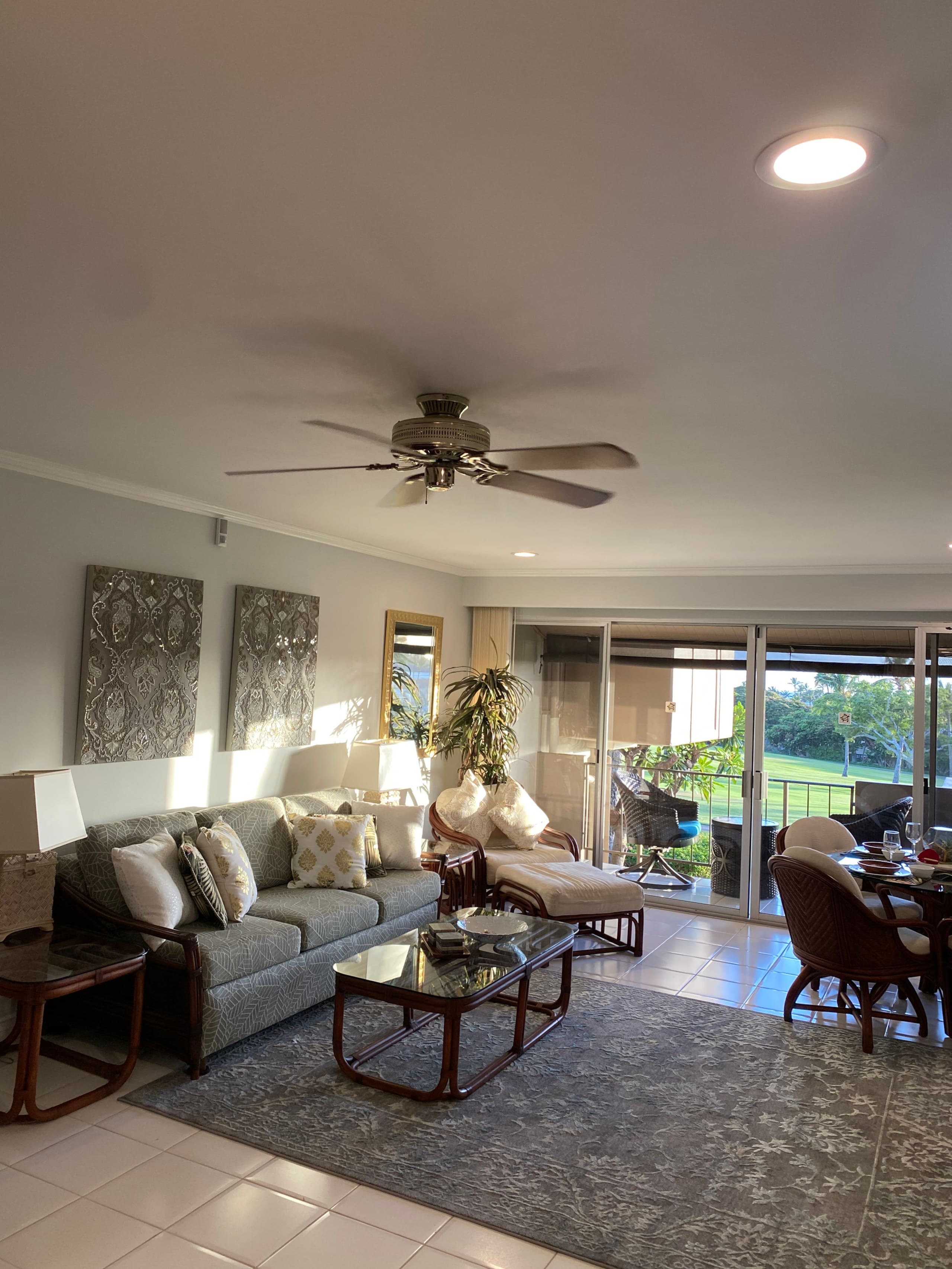 Condo in Lahaina · ★4.95 · Studio · 2 beds · 1 bath - Image 4