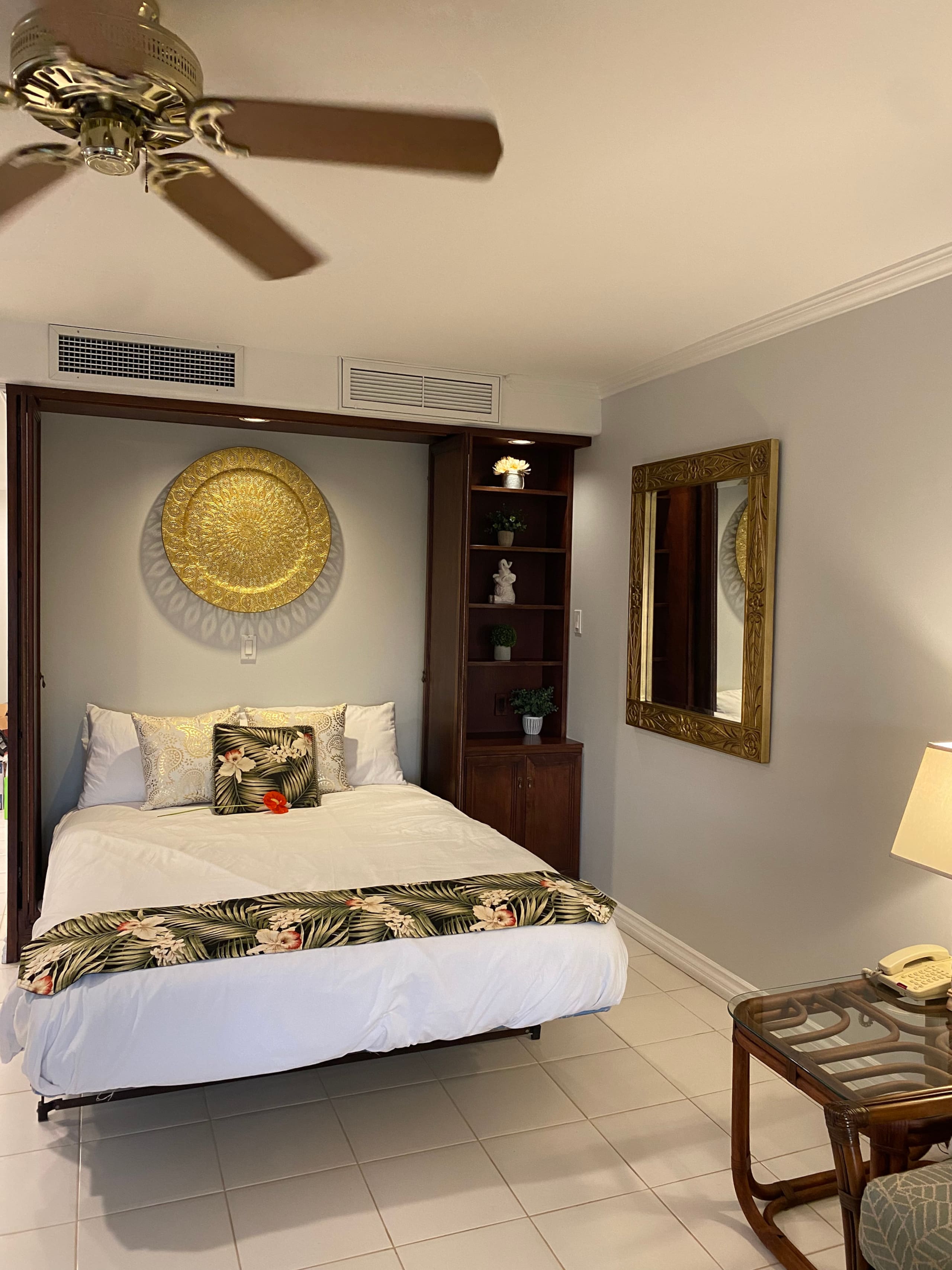 Condo in Lahaina · ★4.95 · Studio · 2 beds · 1 bath - Image 7