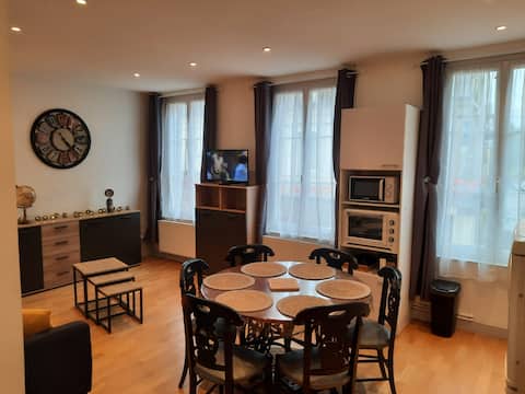 Superb family duplex with all the comforts. 2 stars