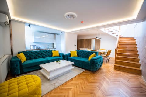Avila 2-floor Luxury!!! 2-bedroom City Center Apt