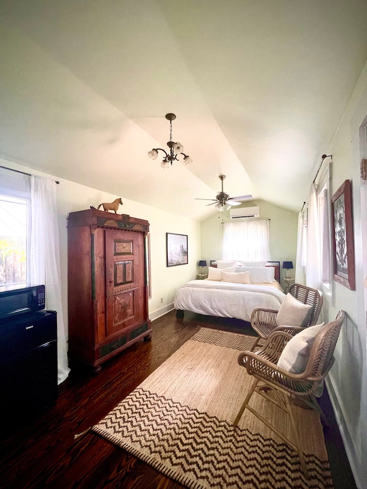 Detached Casita unit with a full bathroom