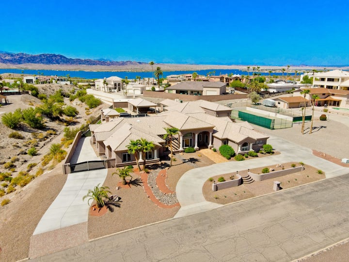Multi-Million Dollar Luxury Resort Estate/Sleeps18 - Villas for