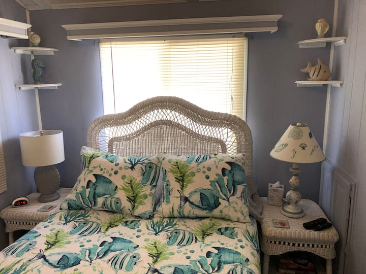 سرير كامل الحجم