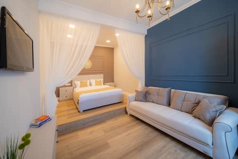 BlueSky Ultra-Central Premium Apartment