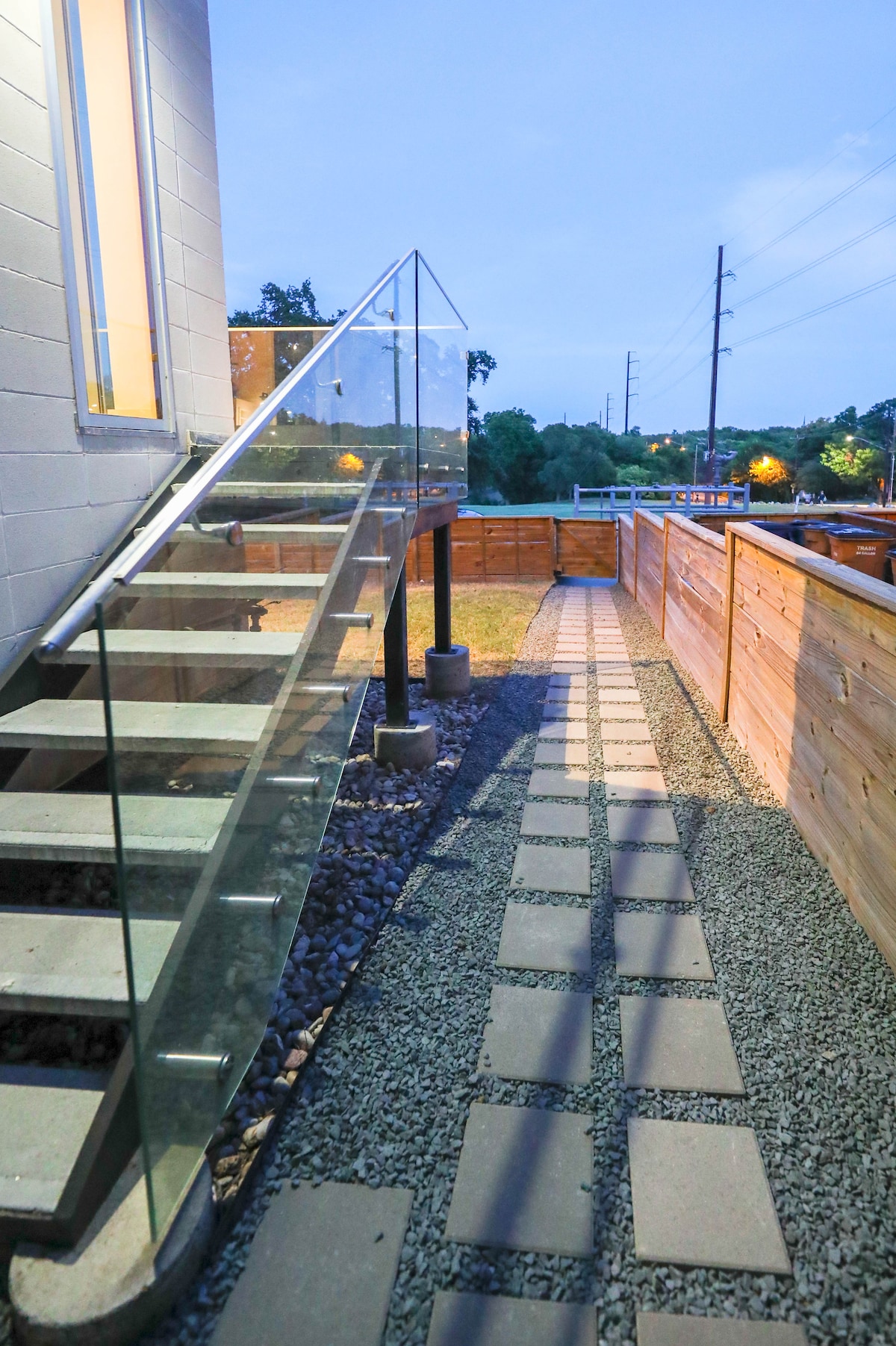 New Pool/Hot Tub - Dwtn-2 mi away-Groc/Restr-1 min