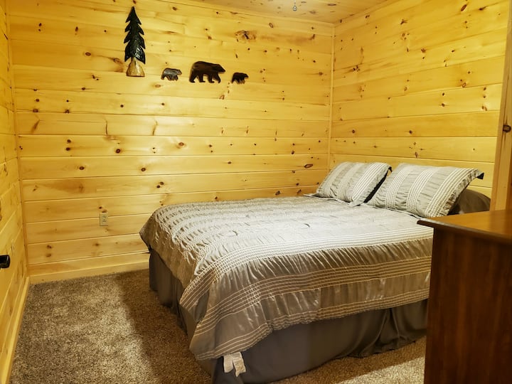 2 - ра спалня с двойно легло