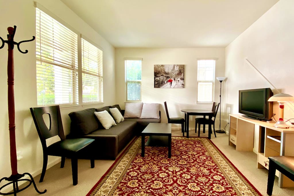 Chic private suite w/separate living rm+bath+entry