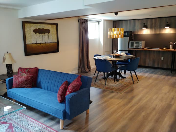 8 Best Airbnb Vacation Rentals In Boucherville, Canada Updated 2024