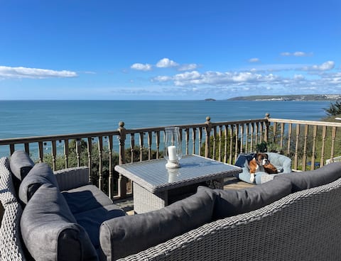 Mesmerising sea views above the beach Cornwall.