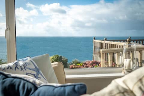 Mesmerising sea views above the beach Cornwall.