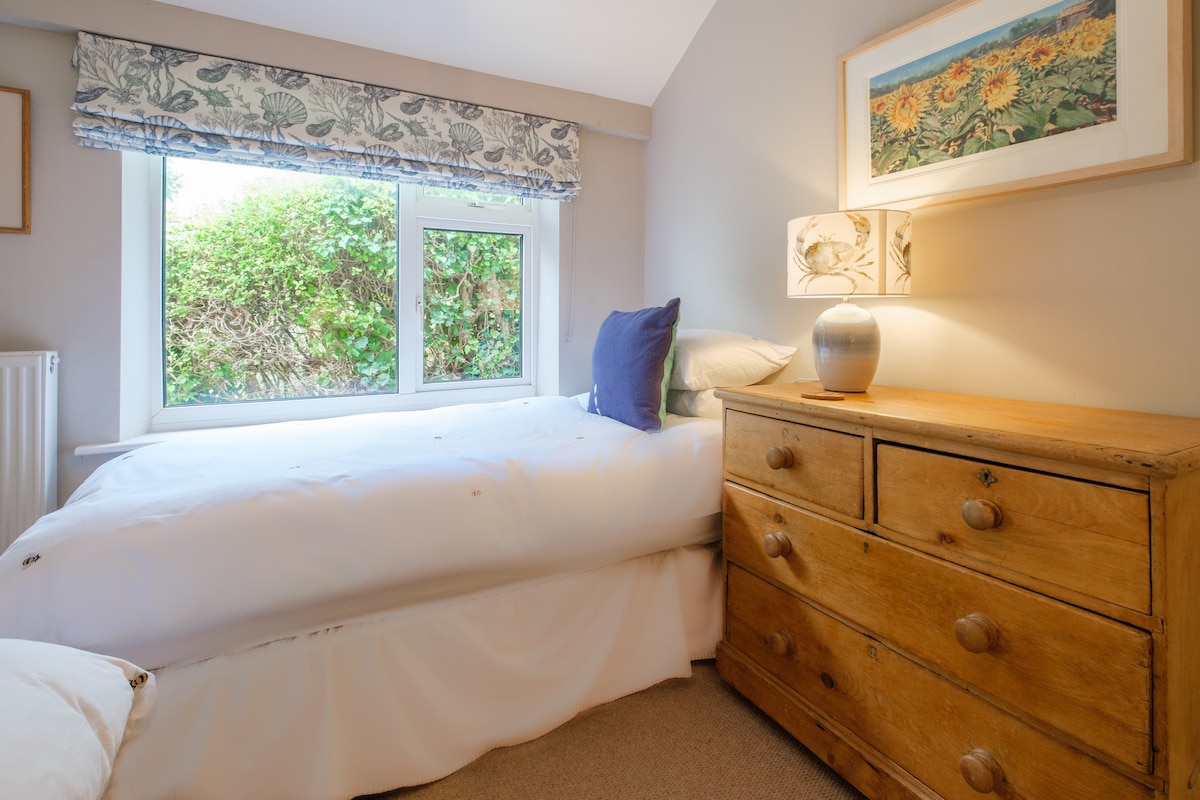 Двойна спалня