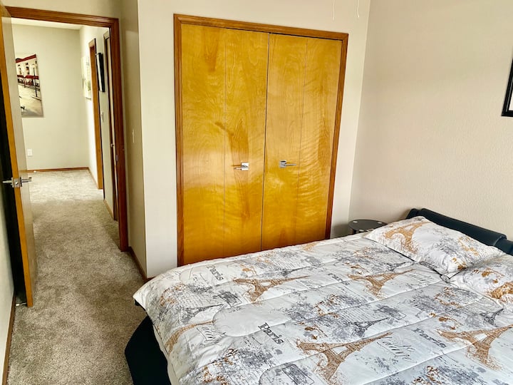 Chumba cha kulala cha wageni - ghorofa ya pili