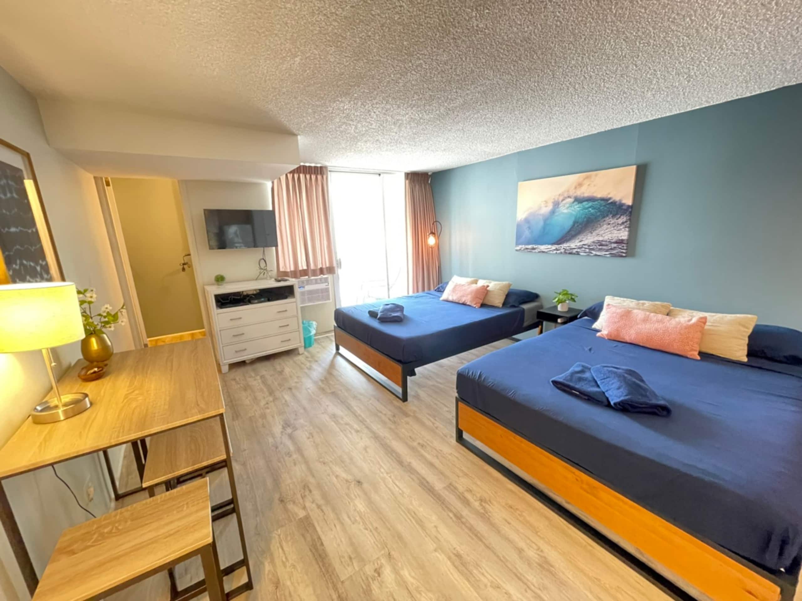 Condo in Honolulu · ★4.65 · 1 bedroom · 2 beds · 1 private bath - Image 7