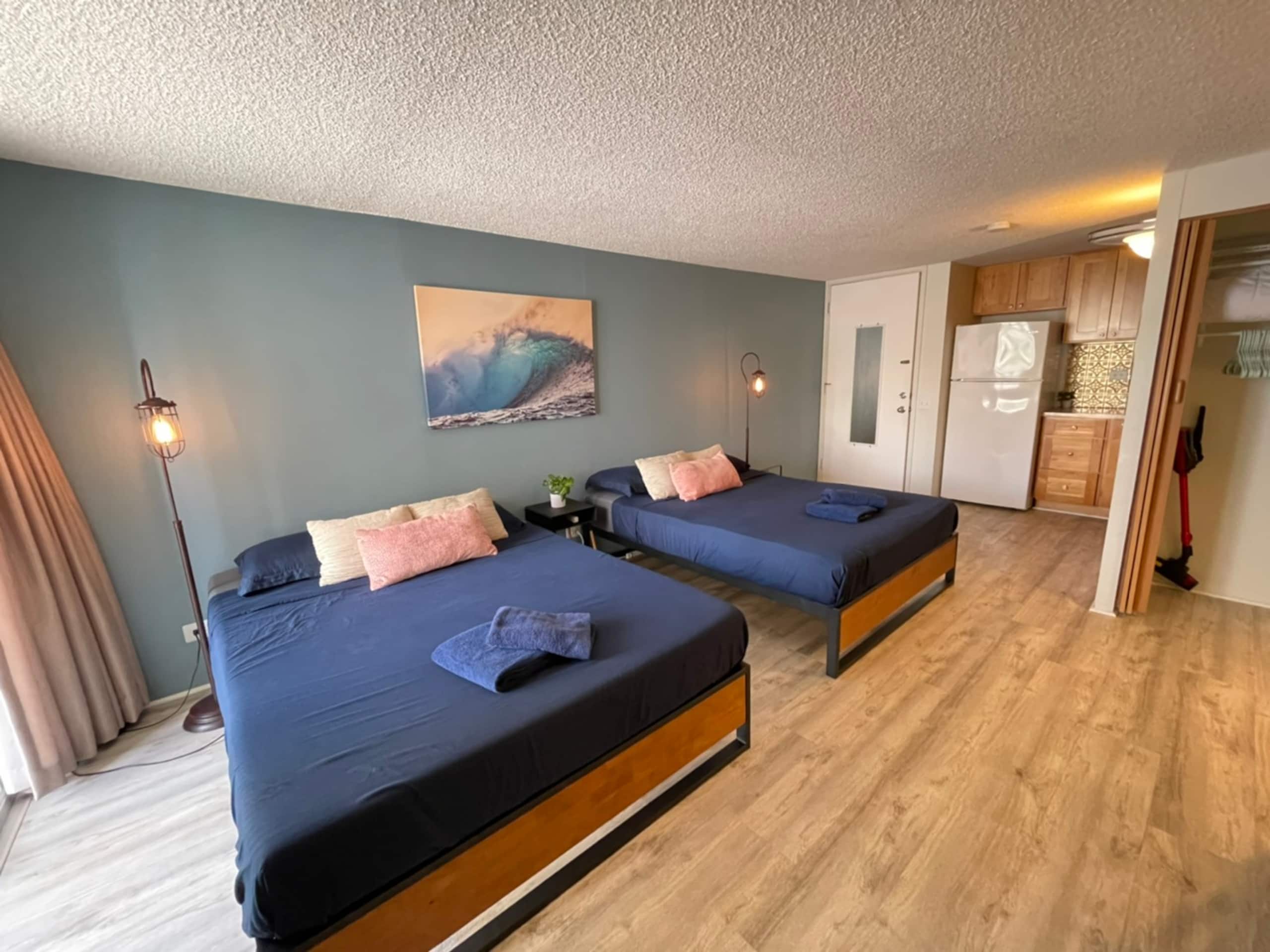 Condo in Honolulu · ★4.65 · 1 bedroom · 2 beds · 1 private bath - Image 8