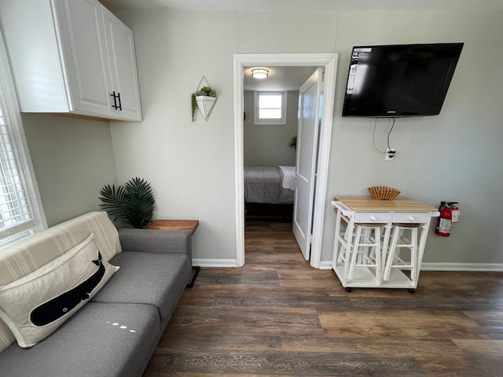 Delightful Belmar Beach Condo <> Sleeps 4 - Ocean Grove, NJ