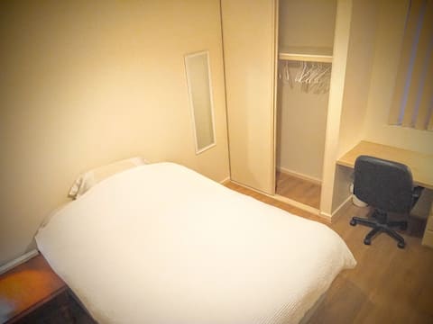 2A Self-Contained Studio Apt. Vic Pk,Airport,Perth