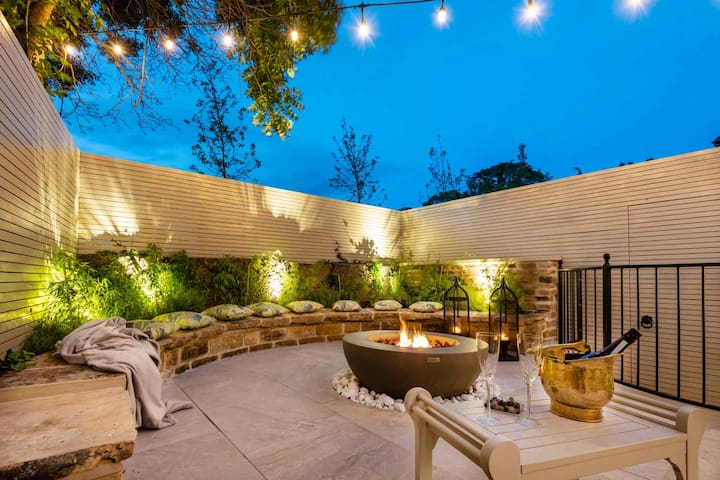 Lower Arthur’s Cottage in Saddleworth, Manchester