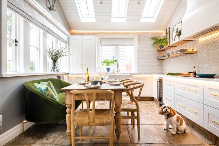 Lower Arthur’s Cottage in Saddleworth, Manchester gallery image 5