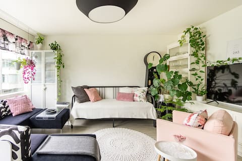 Top Airbnb: Bright Fully Equipped Home | Free Parking in Tampella
