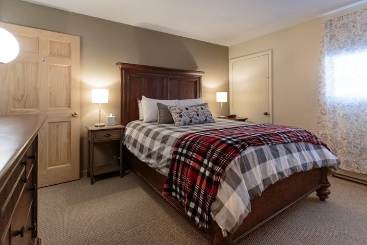 Спалня с двойно легло 