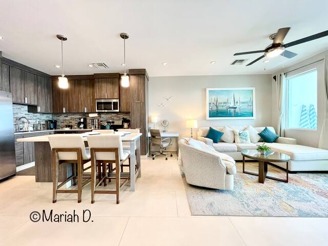 SUNSET CARIBE 3 Bedroom TOP FLOOR PENTHOUSE VIEWS! gallery image 3