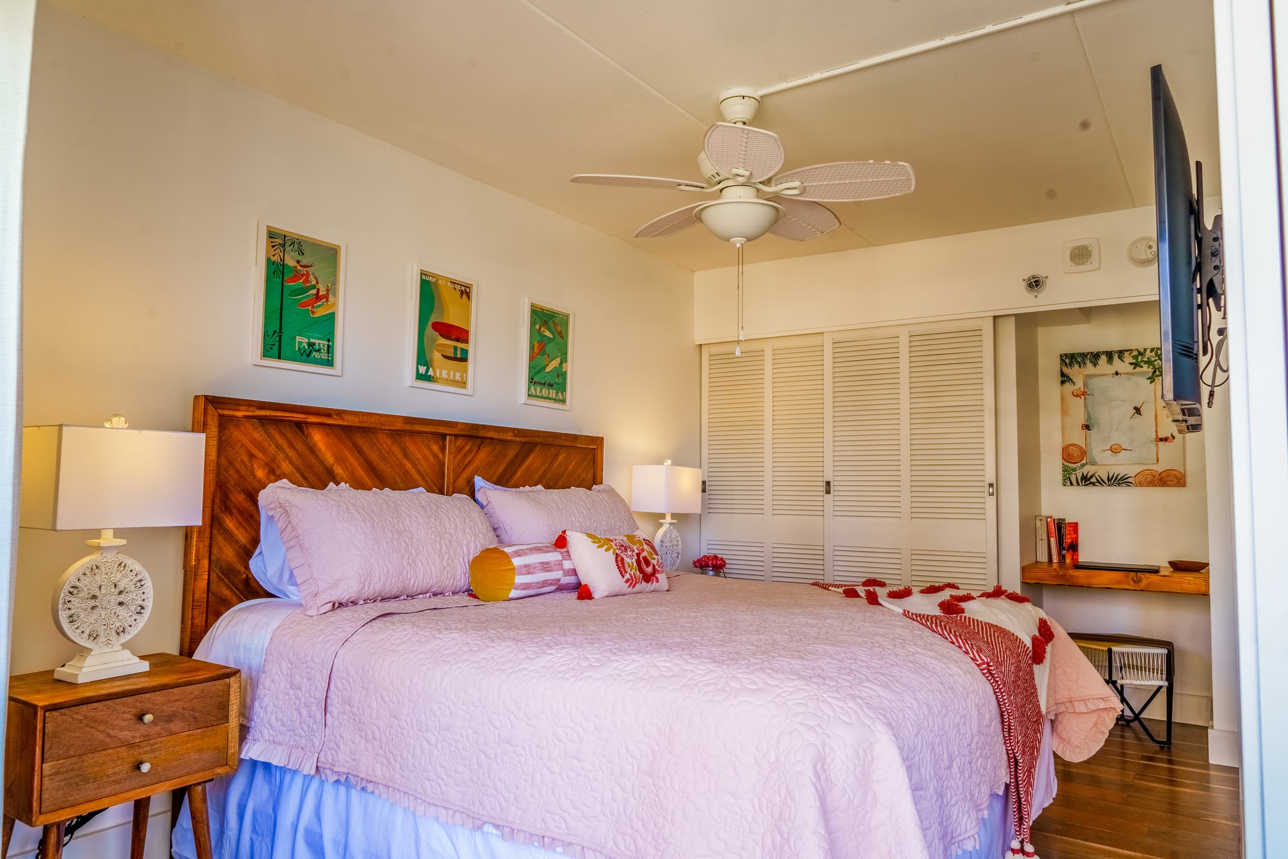 Condo in Honolulu · ★4.9 · 1 bedroom · 2 beds · 1 bath - Image 6