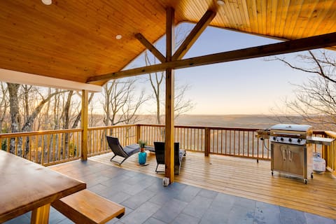 Lookout Mountain Spacious Home with Stunning Views