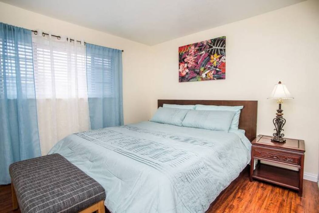 Всички наши легла са СУПЕР удобни - новите чаршафи и висококачествени чаршафи гарантират страхотна почивка през нощта!