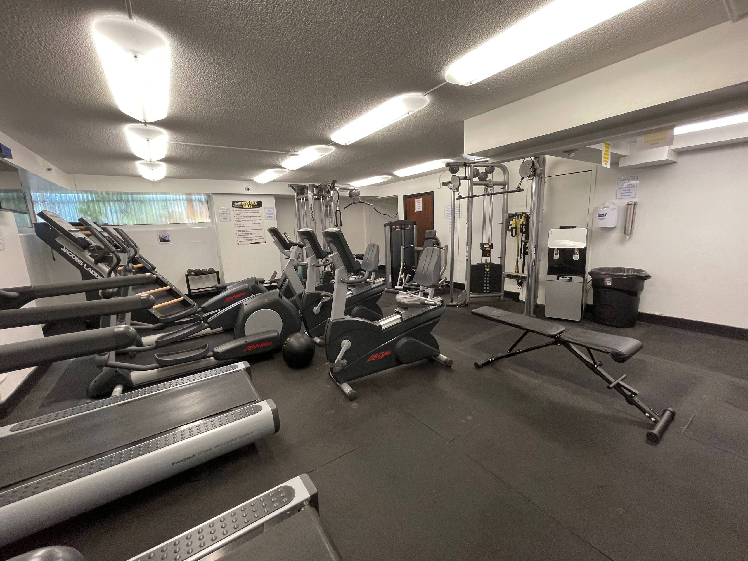 Condo in Honolulu · ★4.63 · Studio · 1 bed · 1 bath - Image 9