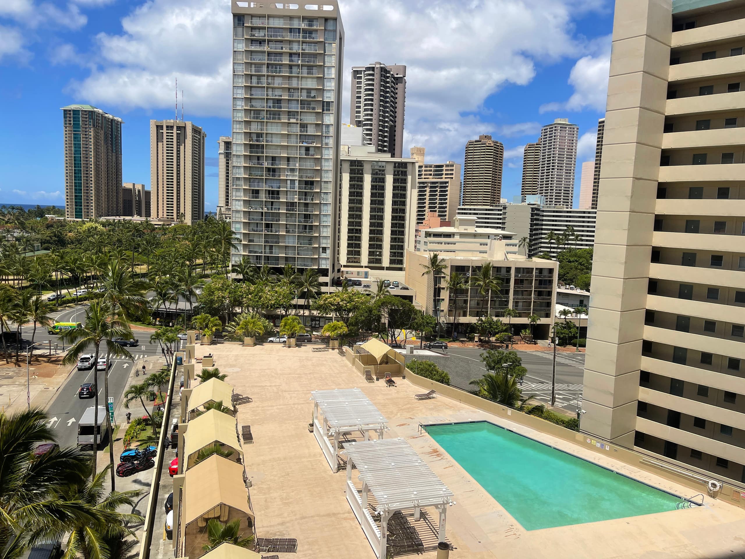 Condo in Honolulu · ★4.63 · Studio · 1 bed · 1 bath - Image 11