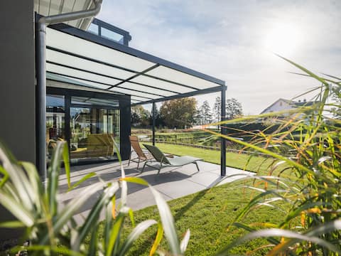 Beliebte Airbnb-Anzeige: Luxury vacation home for 8 people at Lake Krakow in Krakow Am See