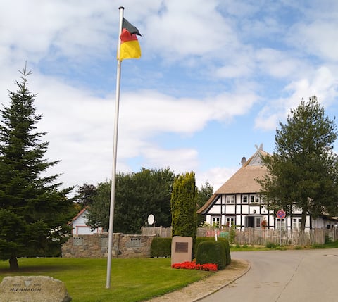 Top loft under thatched roof, pure nature and Baltic Sea close