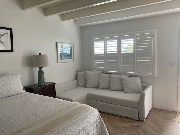 Driftwood Bungalow Oceanview On The Canal - Key Largo, FL