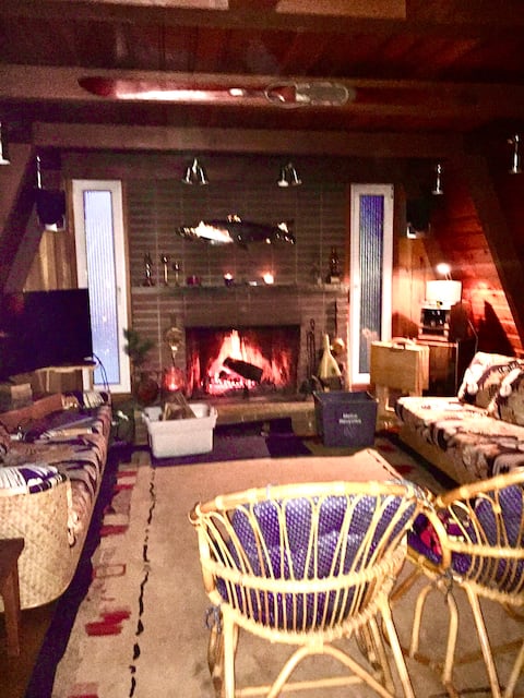 Top Airbnb: Double A Frame 3 Bedroom Island Cottage in Muskoka in Georgian Bay