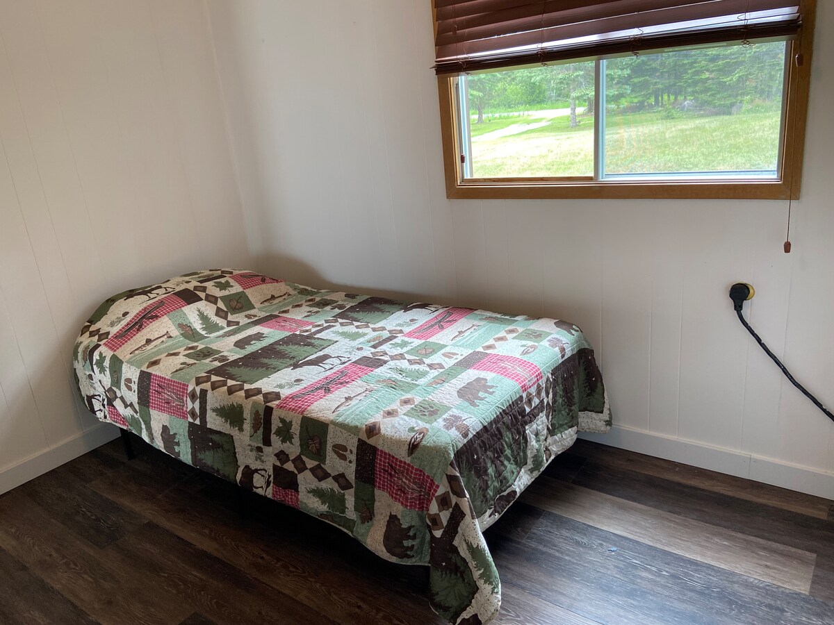 Spavaća soba na glavnom katu, krevet za jednu osobu