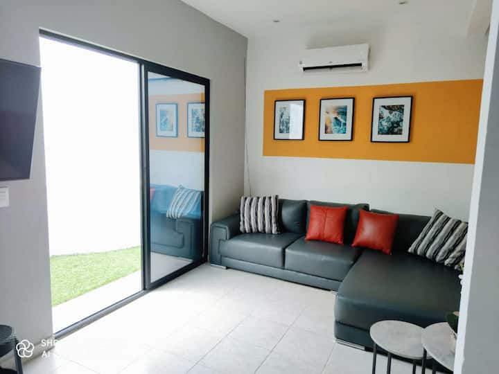 Sebule W/ TV 55", Sebule na 55" TV