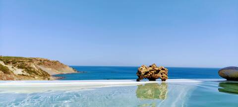 Zinovia, two bedroom Cycladic villa with pool
