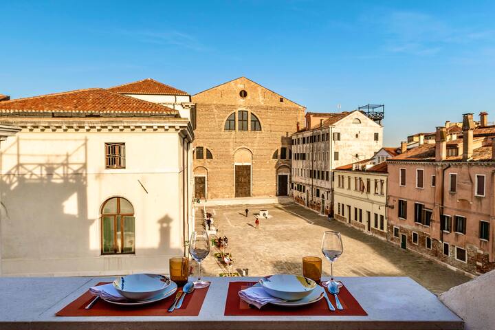 San Lorenzo Canal view gallery image 4