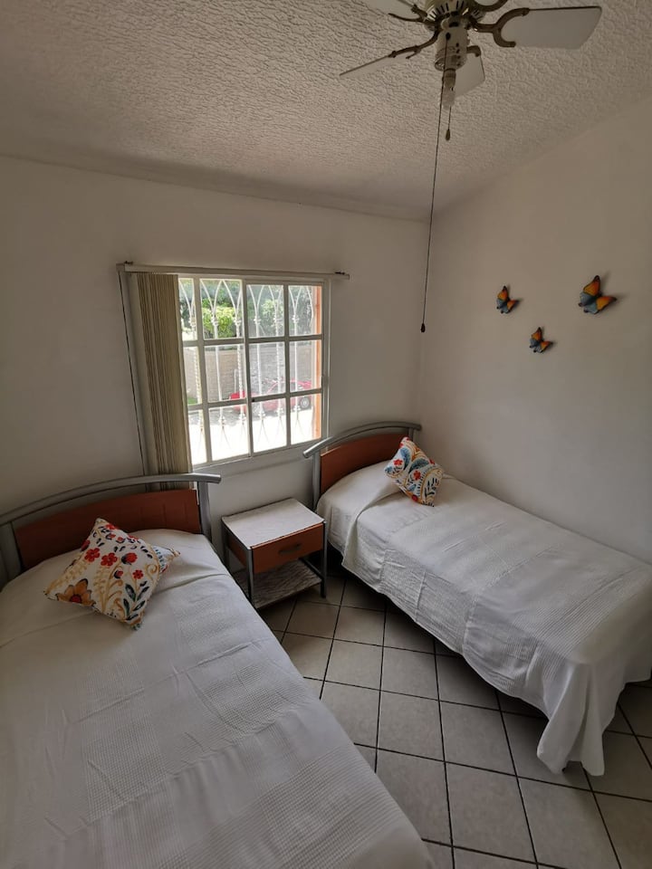 Habitación 1, dos camas individuales
