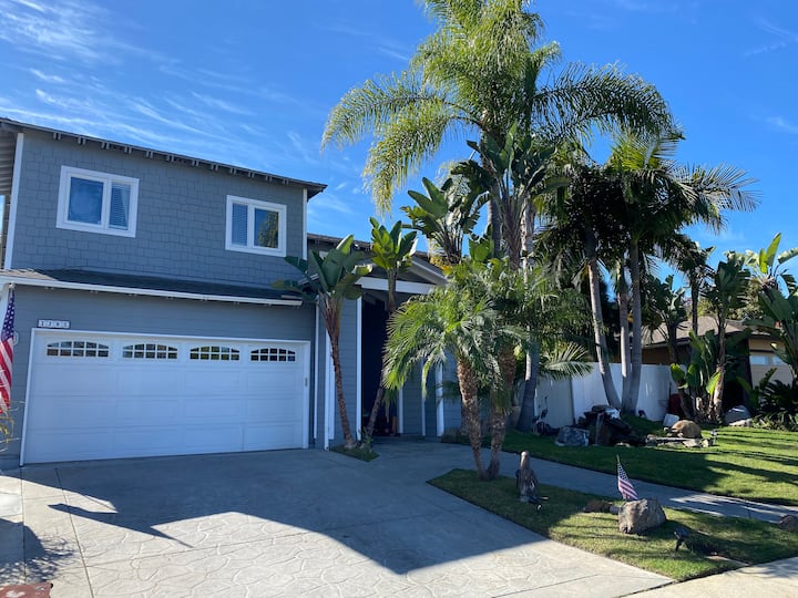 7 Bedroom Family Home Located Near the Coast Houses for Rent in