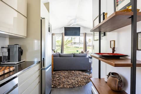 Ages 55, Tiny Home on Golf Course, Mineral Pools