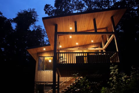 “Lemon Blossom”Lakehouse by Brownsmith Studios