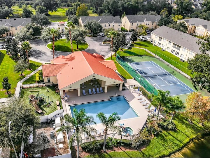 Stunning 3bd Condo 14 Mins To Disney World L Gated - Kissimmee, FL