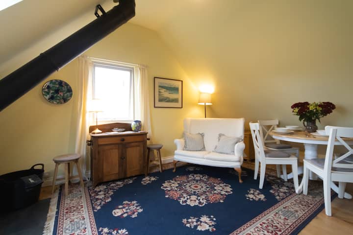 Charming Cotswold Getaway - Kingham