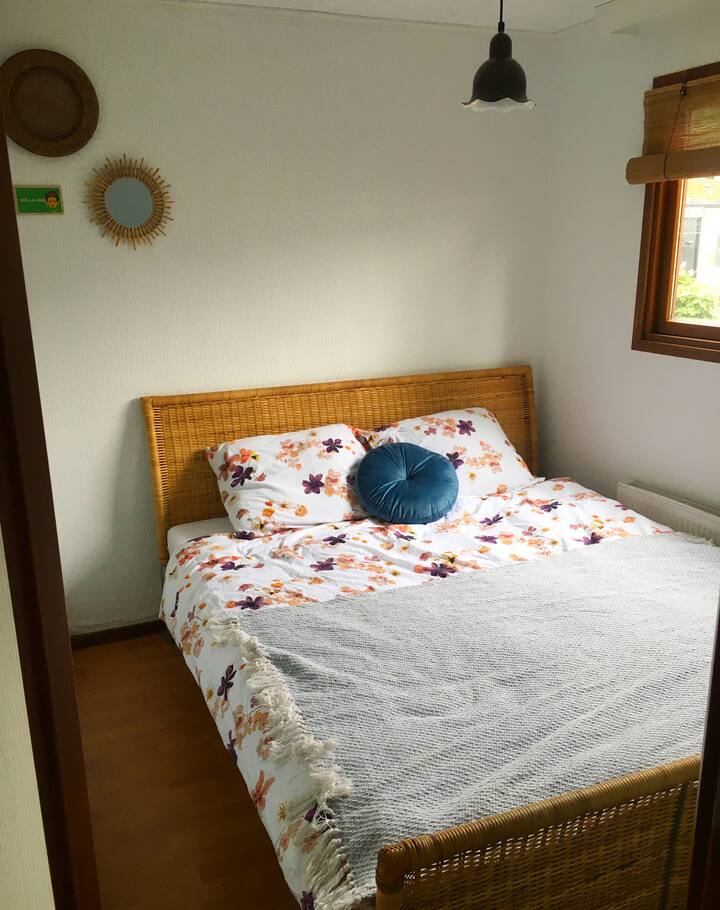 غرفة النوم 1