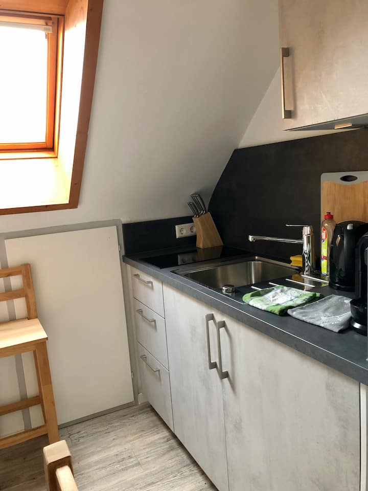 Ruhiges Apartment Mit Rund-um-blick - Friedrichshafen