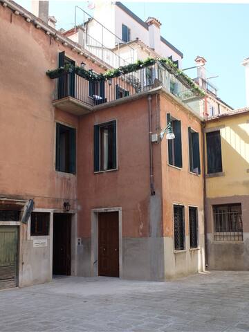 San Marco Luxury Palace for 12 people: Muneghe gallery image 3