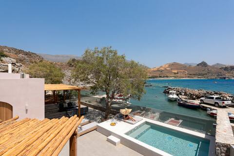 Isla Beach House, a Timeless Retreat